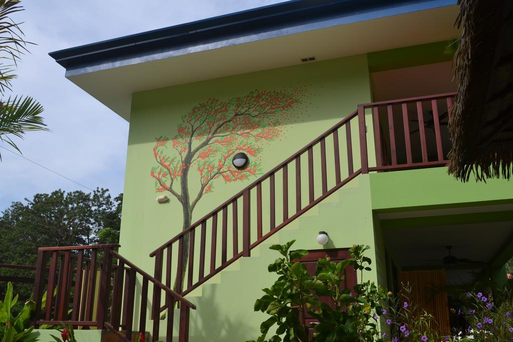 Mavi Surf Hotel Dominical Exterior foto